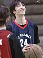 刘耀文：来打篮球吗